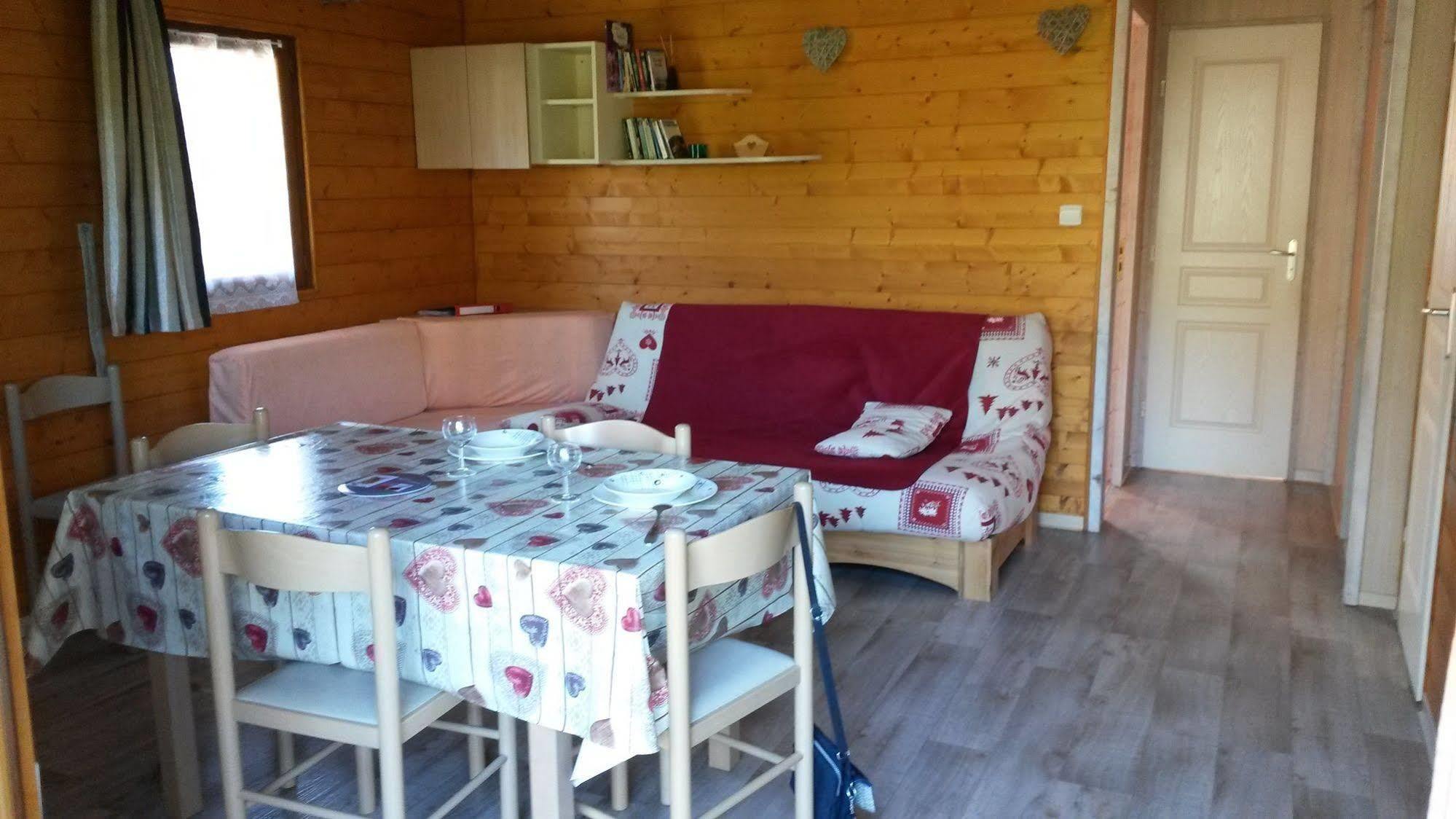 Chalets Du Lac Arcizans-Avant Екстер'єр фото