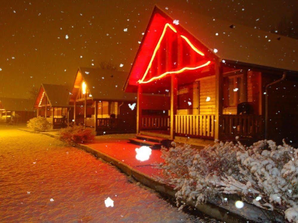 Chalets Du Lac Arcizans-Avant Екстер'єр фото
